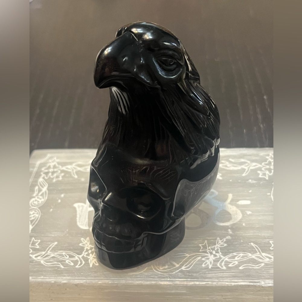 Black Obsidian Raven Skull